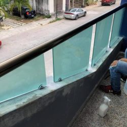 pasamanos-aluminios-cristales-cancun (9)